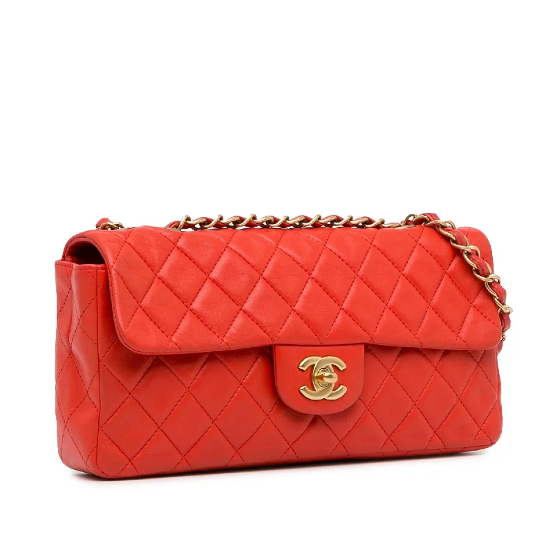 Chanel Classic Lambskin East West Single Flap (MyImCq)