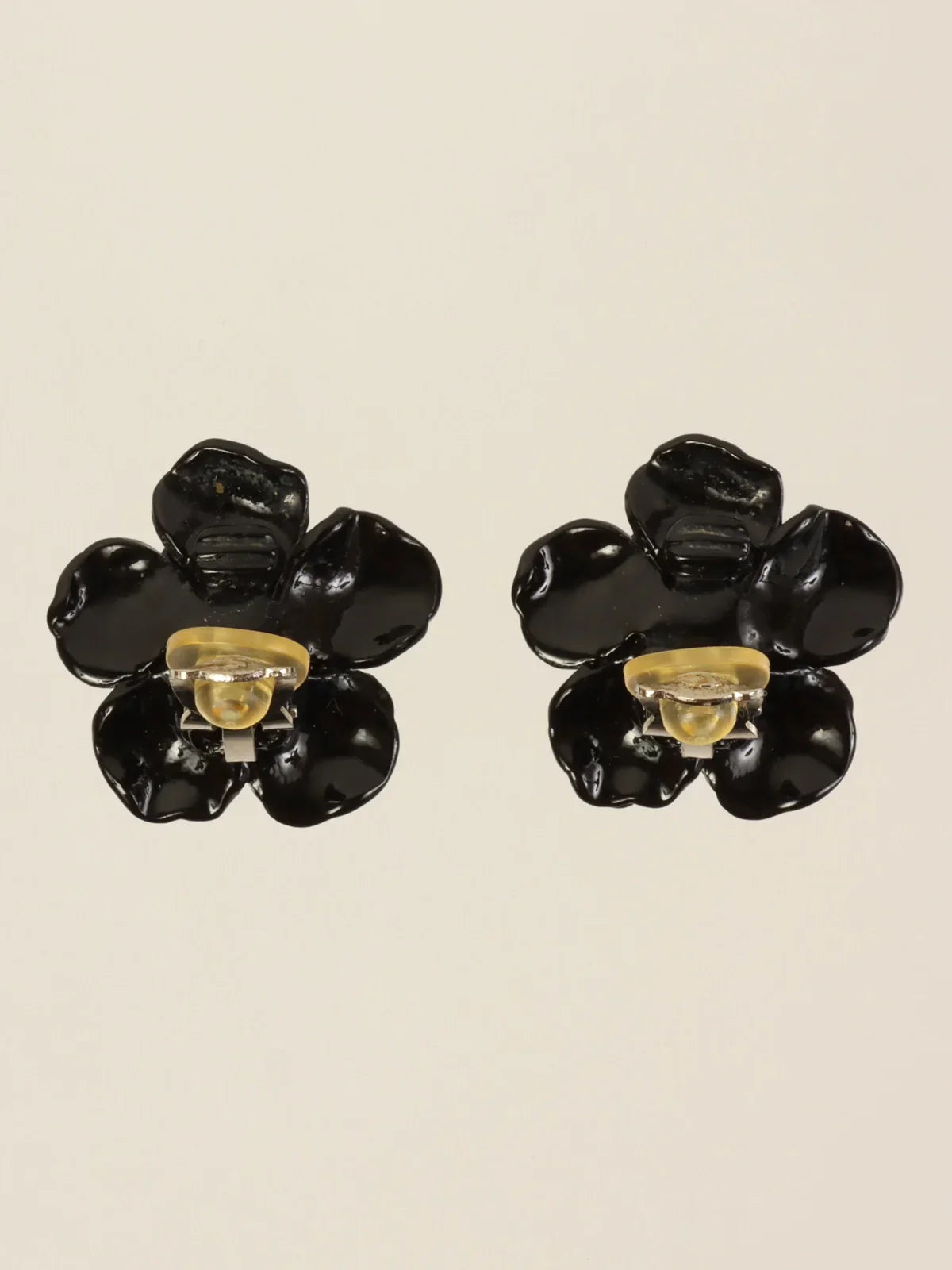 CHANEL 2004 Made Camellia Earrings Black