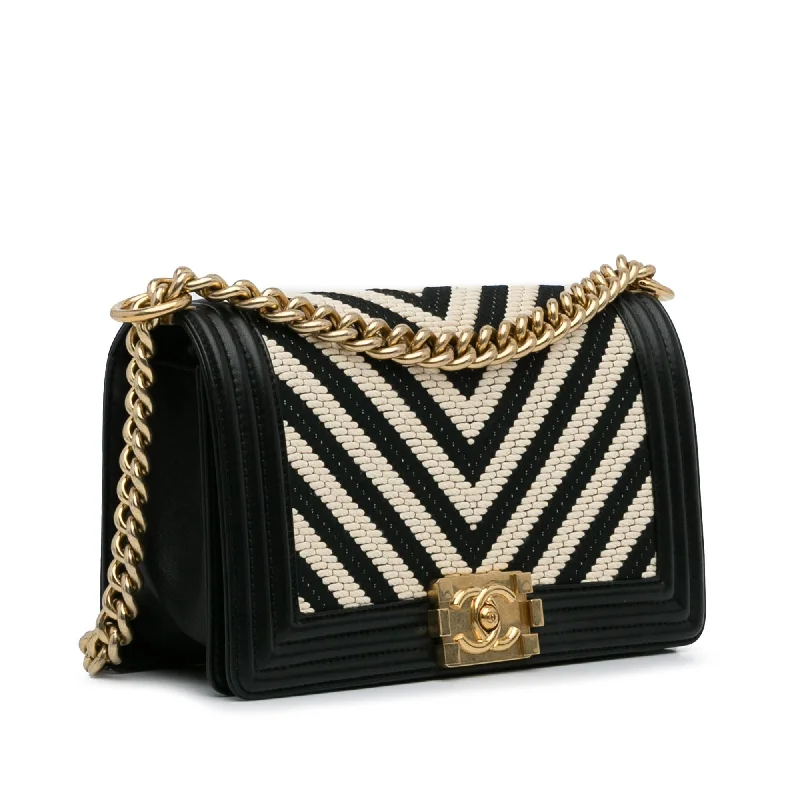 Chanel Medium Braided Chevron Le Boy (Qo0SYS)