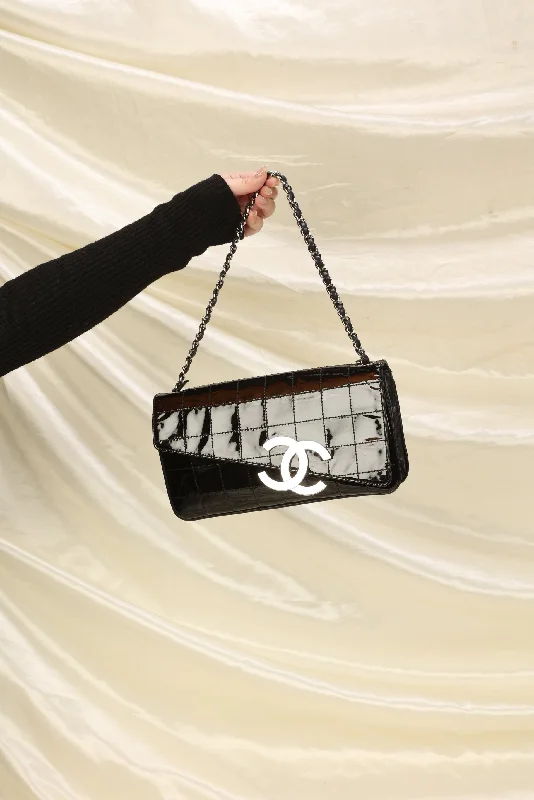 Rare Chanel Patent Logo Pochette