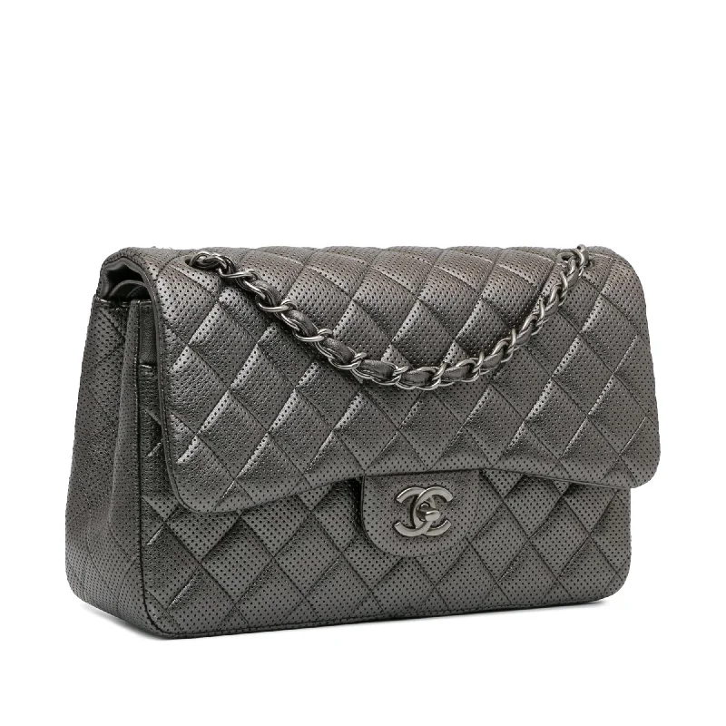 Chanel Jumbo Classic Perforated Lambskin Double Flap (YJkM4S)