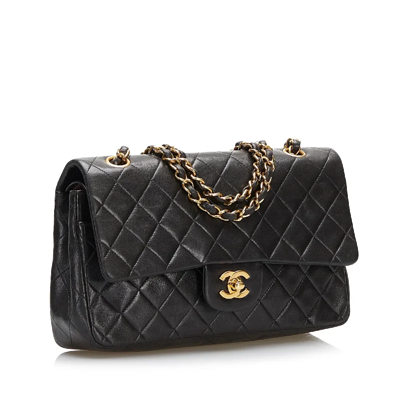 Chanel Classic Medium Lambskin Double Flap Bag (XJGYcz)