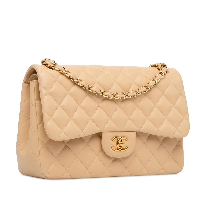 Chanel Jumbo Classic Lambskin Double Flap (evy6Et)