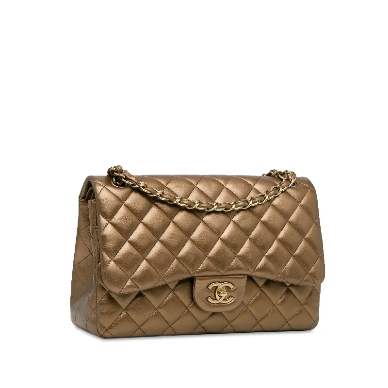 Chanel Jumbo Classic Lambskin Double Flap (hZQv8E)