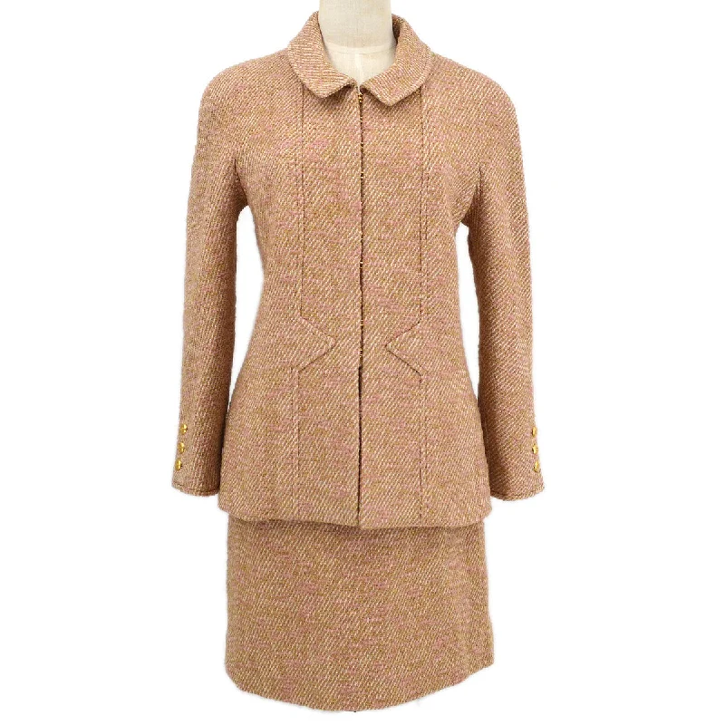 Chanel 1996 Fall boucle two-piece skirt suit #40