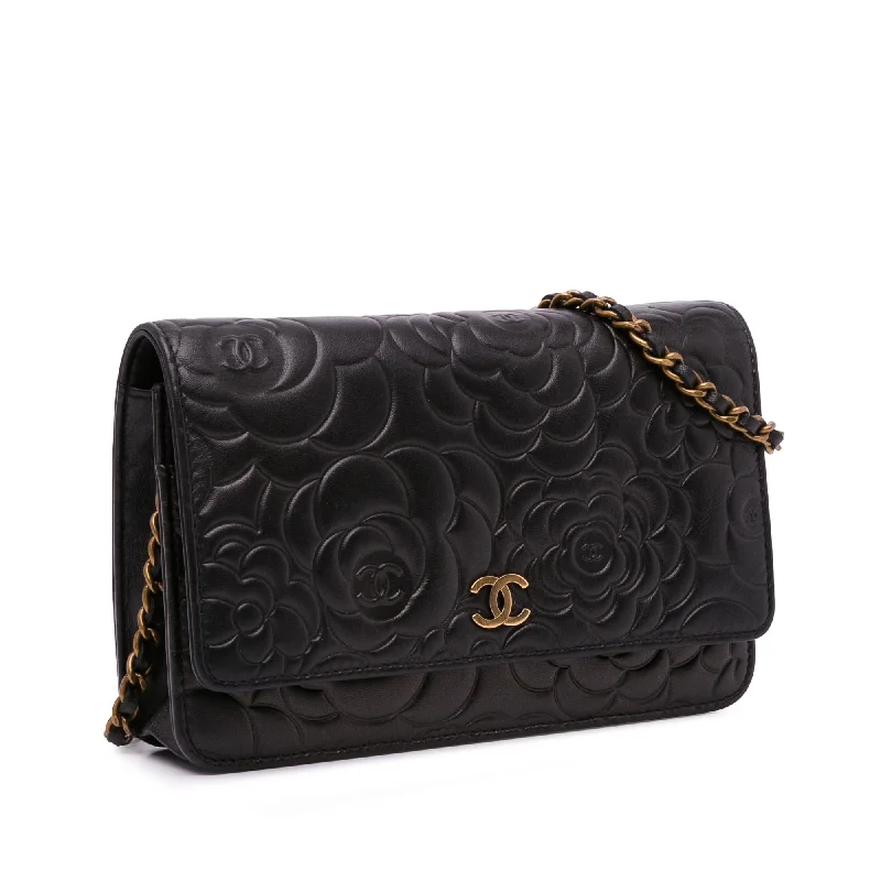 Chanel Lambskin Camellia Wallet On Chain (uwF0Rj)