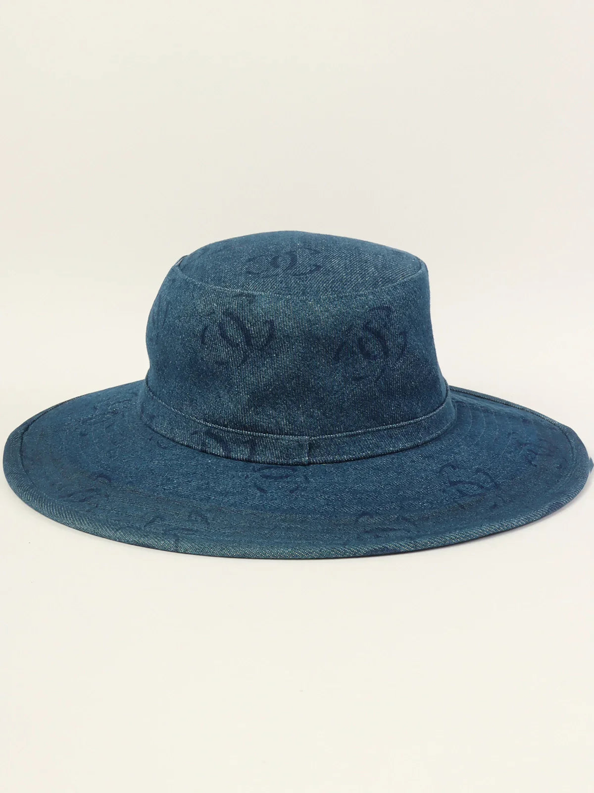 CHANEL 2002 Made Cc Mark Print Denim Hat Indigo