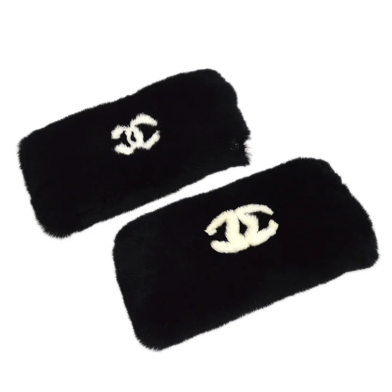 CHANEL 2001 Fur Bracelets Set 24843