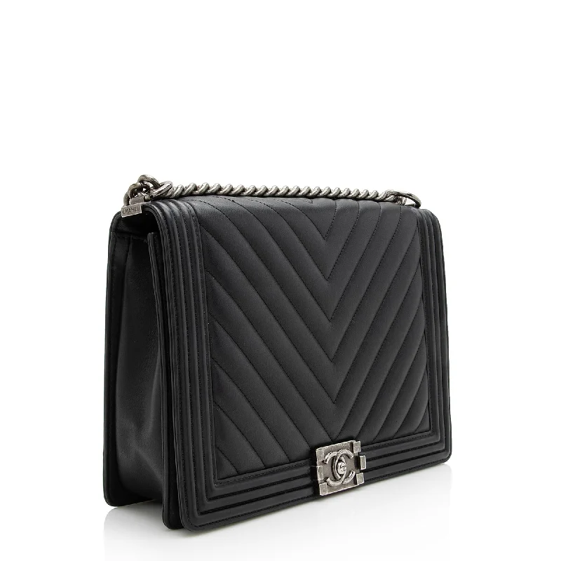 Chanel Lambskin Chevron Large Boy Bag (22909)