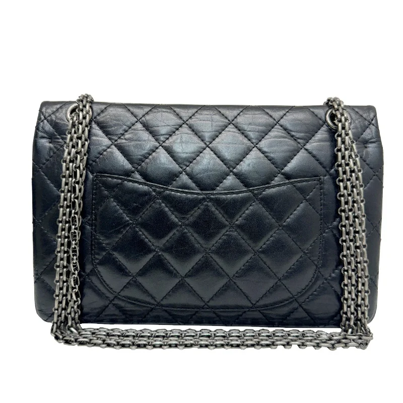 CHANEL 2,55 Shoulder Bag